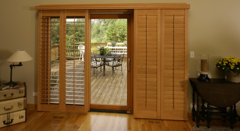 Miami wood shutter sliding door